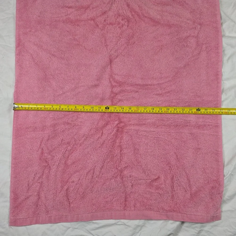 Vintage Palatial Pink Bath Towel 100% Cotton Soft Absorbent Made In USA